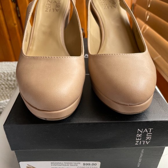 Heels - Picture 2 of 3